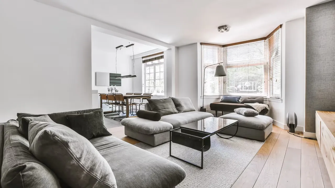 Bostadsaffärer och relationer 